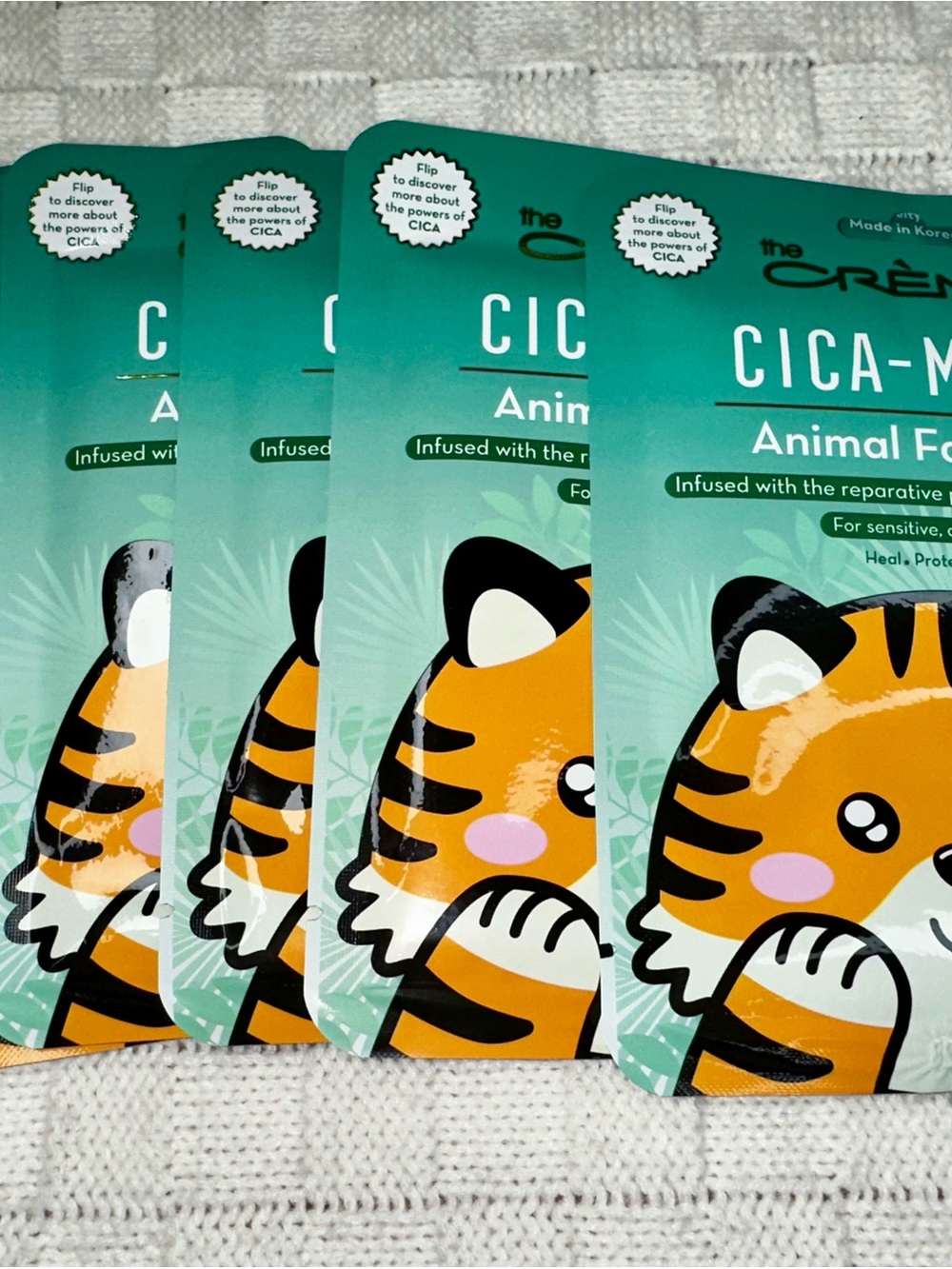 CICA-M  Animal Face Mask — Green Tiger Design
